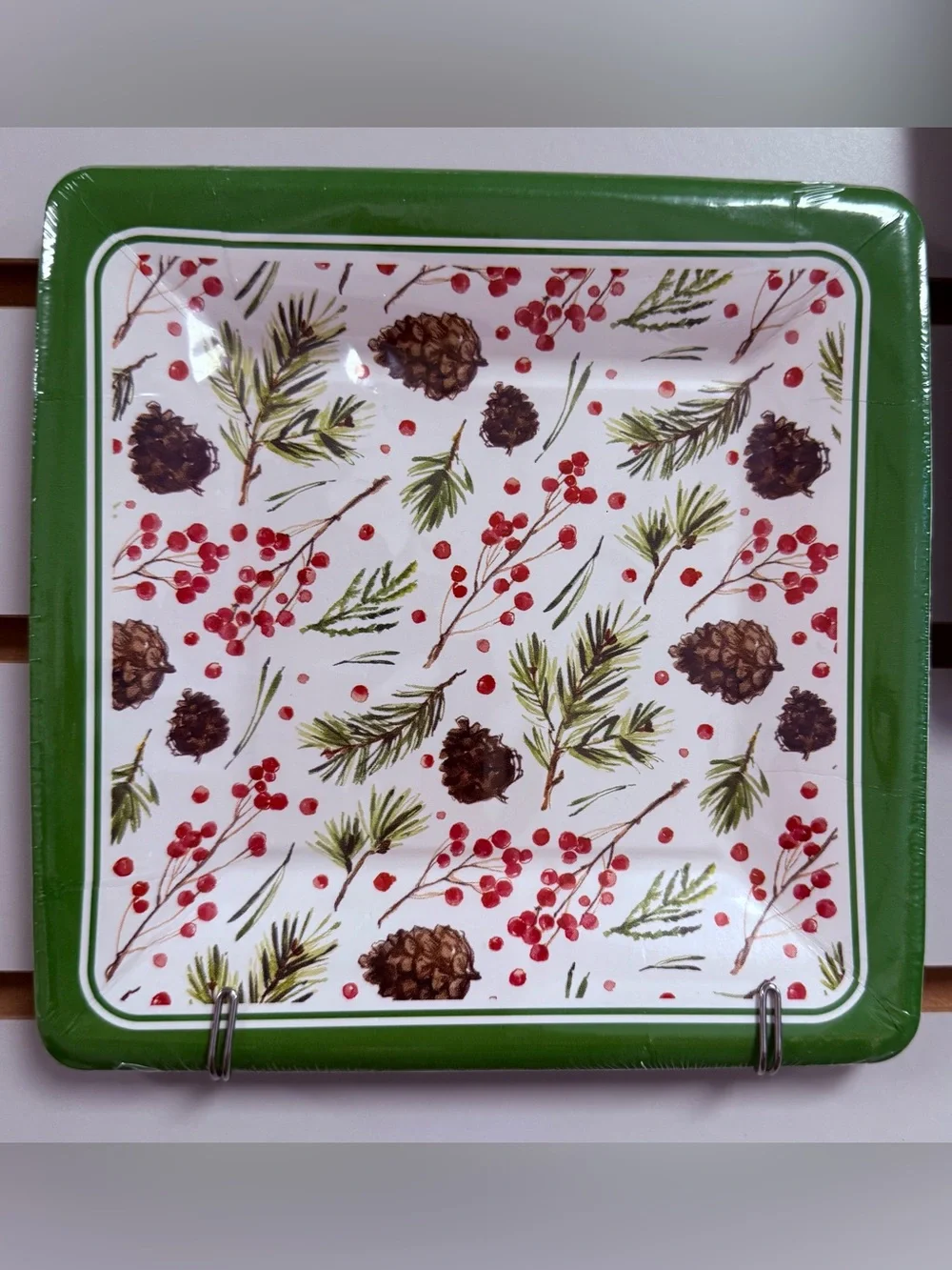 Square Salad Paper Plates Boston International 8-Count 7